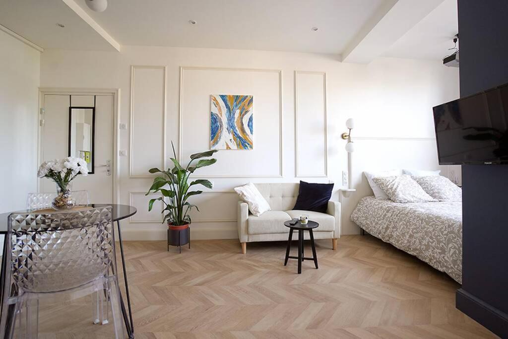 V' Appart Spa Troyes Exteriör bild